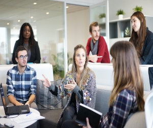 imagen ¿Cómo superar una entrevista de trabajo grupal?