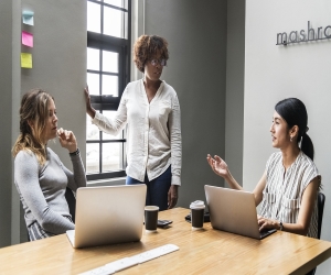 imagen Curso de Adalab sobre programación para mujeres desempleadas